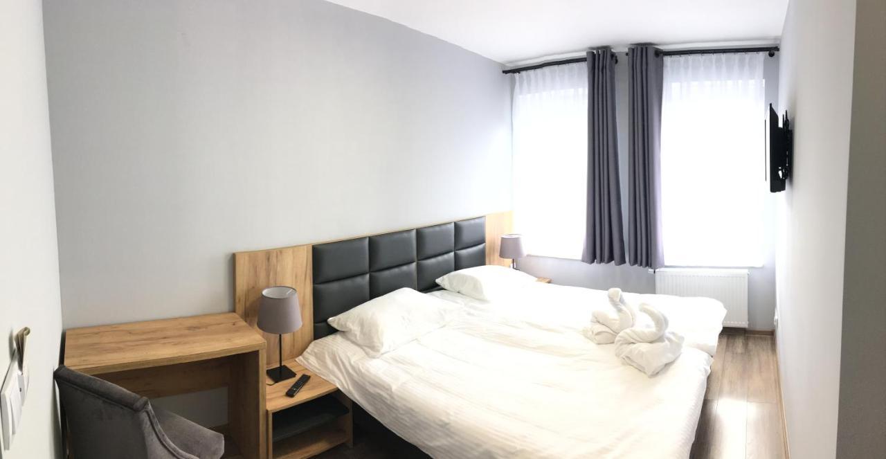 Jurajska Przystan Otel Jastrząb Dış mekan fotoğraf