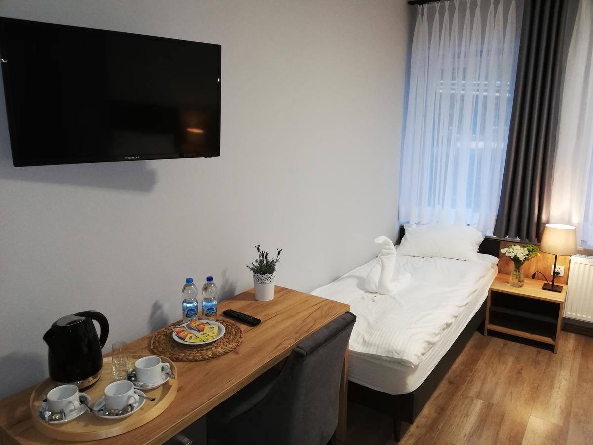 Jurajska Przystan Otel Jastrząb Dış mekan fotoğraf