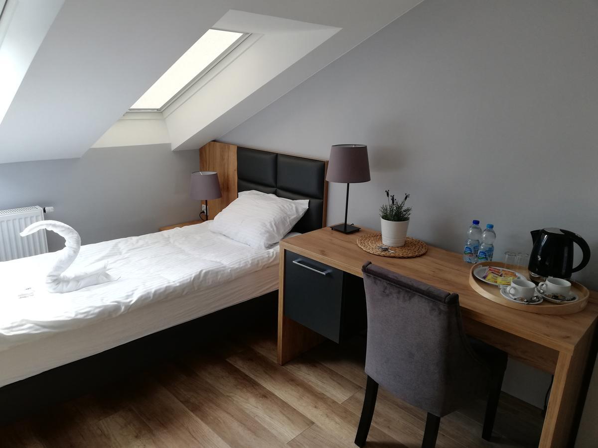 Jurajska Przystan Otel Jastrząb Dış mekan fotoğraf